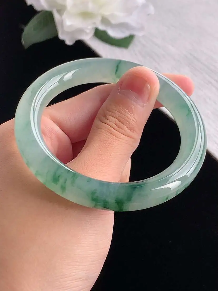 a货翡翠老坑冰种飘花圆条手镯52-53小圈口 尺寸52×9.5mm 重量47.58g 1012