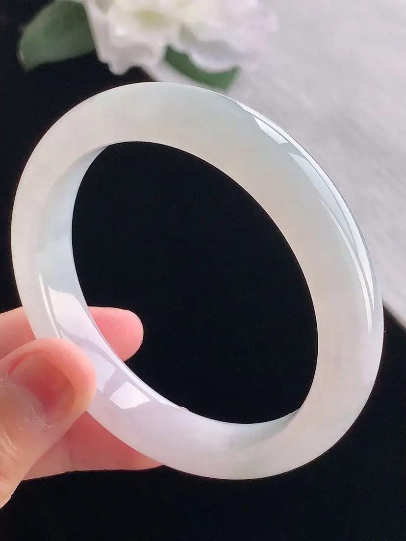 a货翡翠老坑冰种白月光正装正圈手镯53-54圈口  尺寸53.5×12×7.8mm 重量49.92g 1012