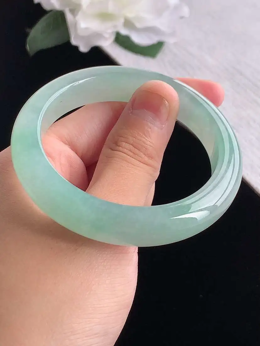 a货翡翠老坑冰种满绿正装正圈手镯52-53小圈口  尺寸52.5×11.5×8mm 重量52.42g 1012