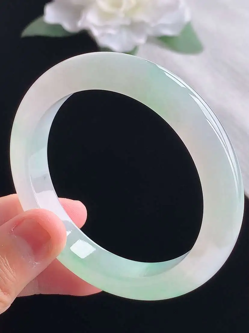 a货翡翠老坑冰种飘绿正装正圈手镯53-54圈口  尺寸53.6×10.3×8.5mm 重量49.46g 1013