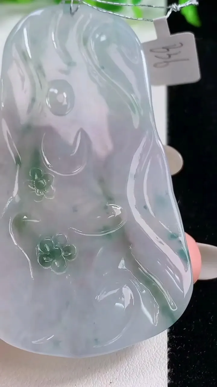 天然A货翡翠冰种飘花普贤菩萨吊坠，尺寸68.2-38.5-6，重量:31.88g
10月14日