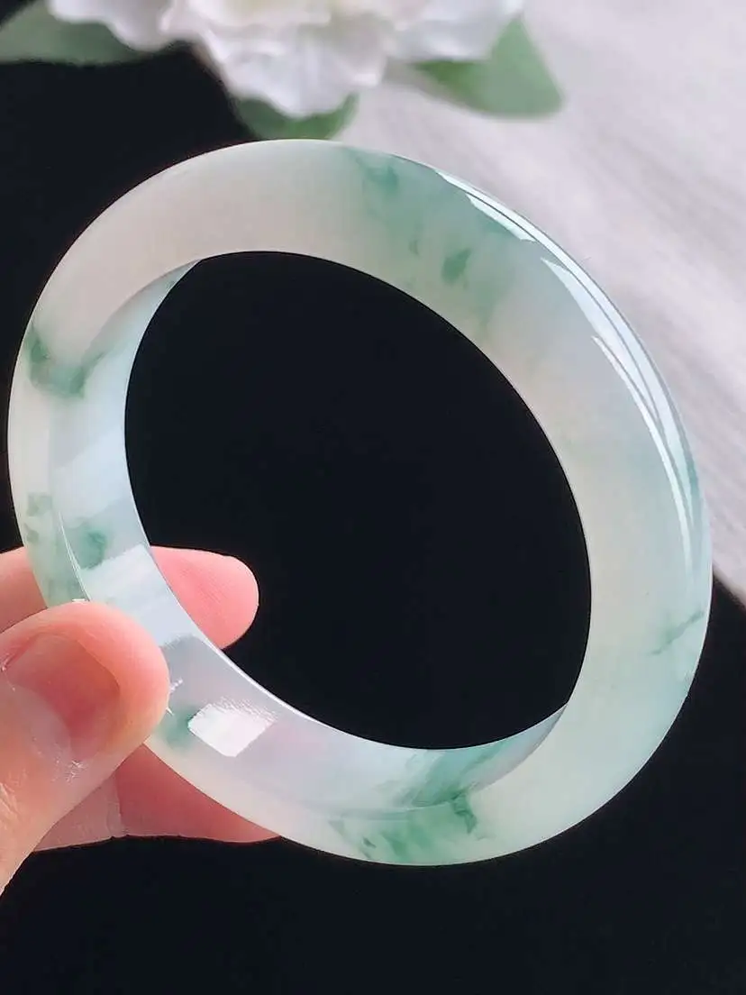 a货翡翠老坑冰种飘花正装正圈手镯53-54圈口  尺寸53.3×12.4×7.7mm 重量53.93g 1013