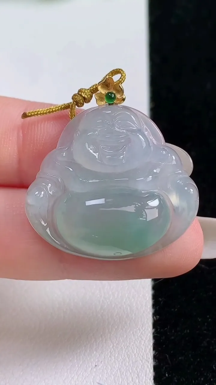 天然A货翡翠佛公吊坠，尺寸27-28.5-6，重量:6.46g
10月14日