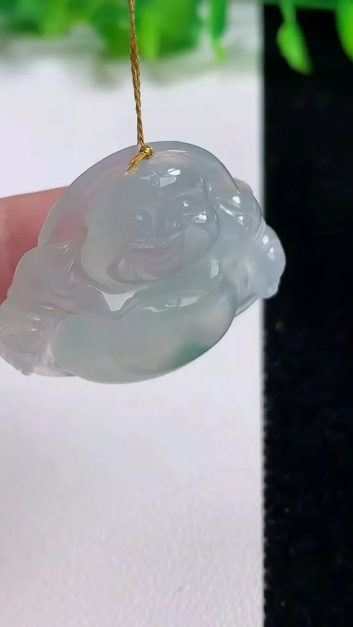 天然A货翡翠种飘花佛公吊坠，尺寸30.4-34.4-6.5，重量:10.96g
10月14日