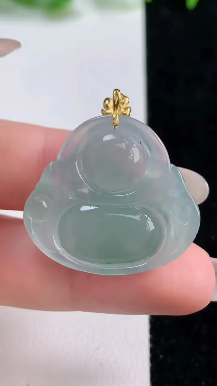 天然A货翡翠佛公吊坠，尺寸26-28.6-6.2，重量:6.75g
10月14日