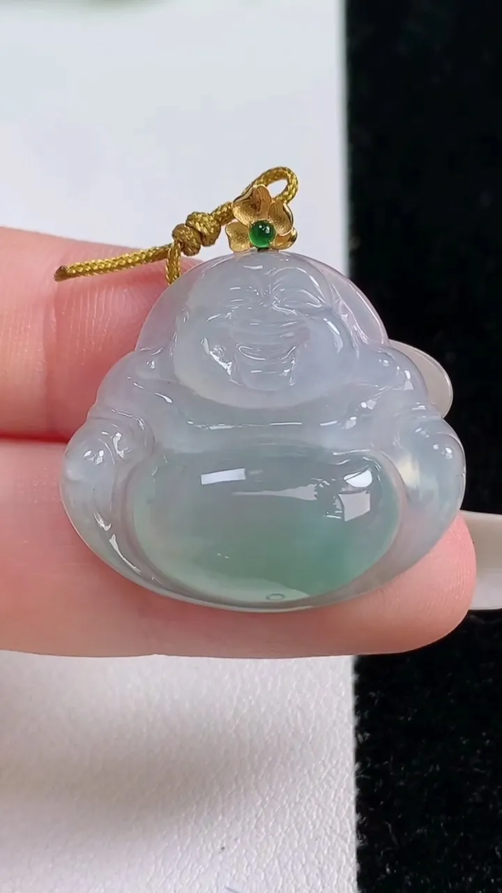 天然A货翡翠佛公吊坠，尺寸27-28.5-6，重量:6.46g
10月14日