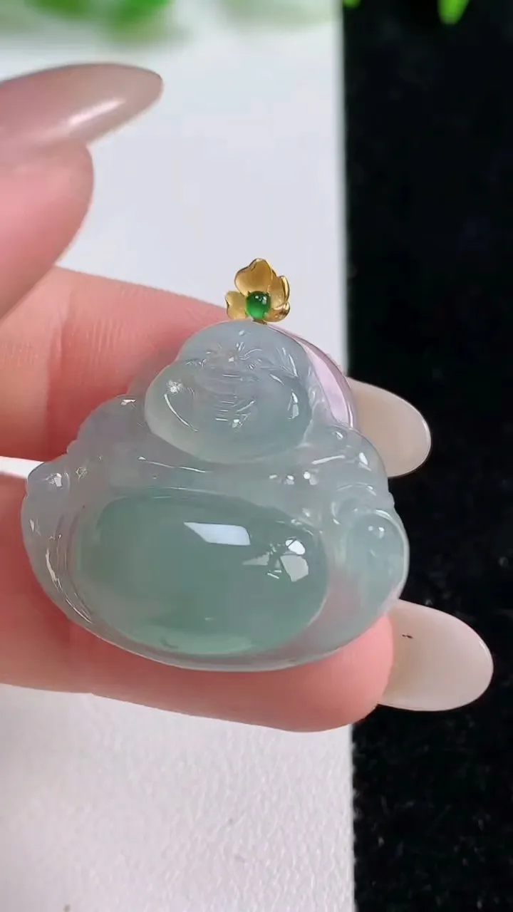 天然A货翡翠佛公吊坠，尺寸26-28.6-6.2，重量:6.75g
10月14日