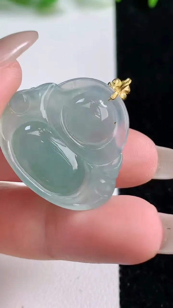天然A货翡翠佛公吊坠，尺寸26-28.6-6.2，重量:6.75g
10月14日
