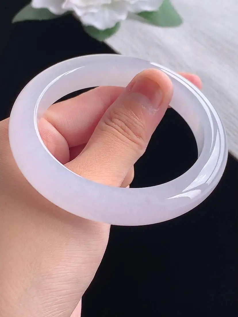 a货翡翠老坑冰种白月光正装正圈手镯55-56圈口  尺寸55.8×11×8.5mm 重量58.70g 1013