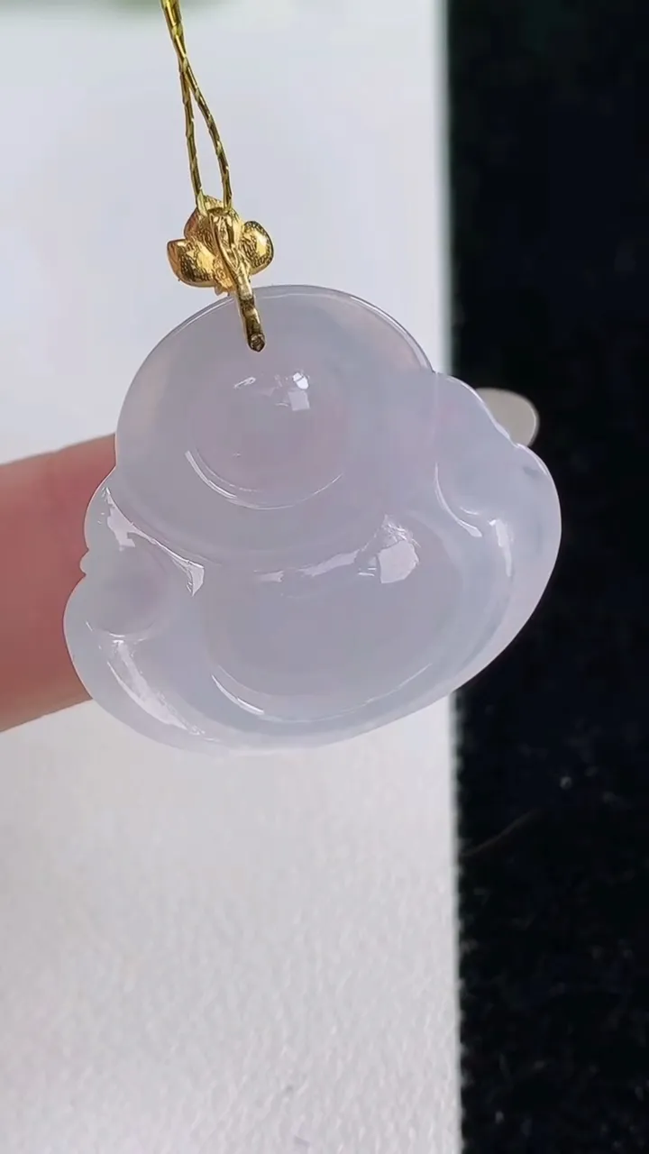 天然A货翡翠种白冰佛公吊坠，尺寸23-26-6.7，重量:6.23g
10月14日