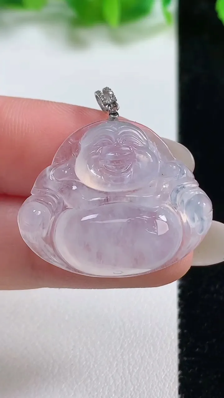 天然A货翡翠种白冰佛公吊坠，尺寸23.6-28.2-6.4，重量:6.20g
10月14日