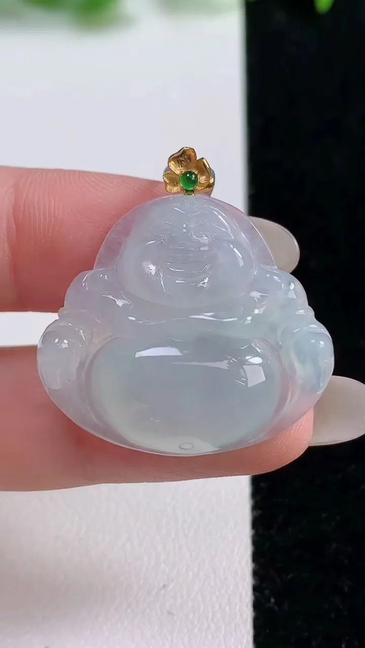 天然A货翡翠佛公吊坠，尺寸26.5-29.8-5.7，重量:6.33g
10月14日
