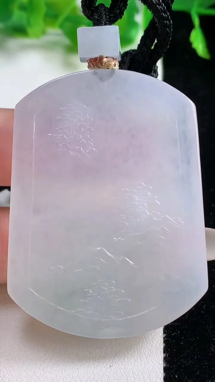 天然A货翡翠山水牌吊坠，尺寸53.3-40-5.8，重量:36.86g
10月14日