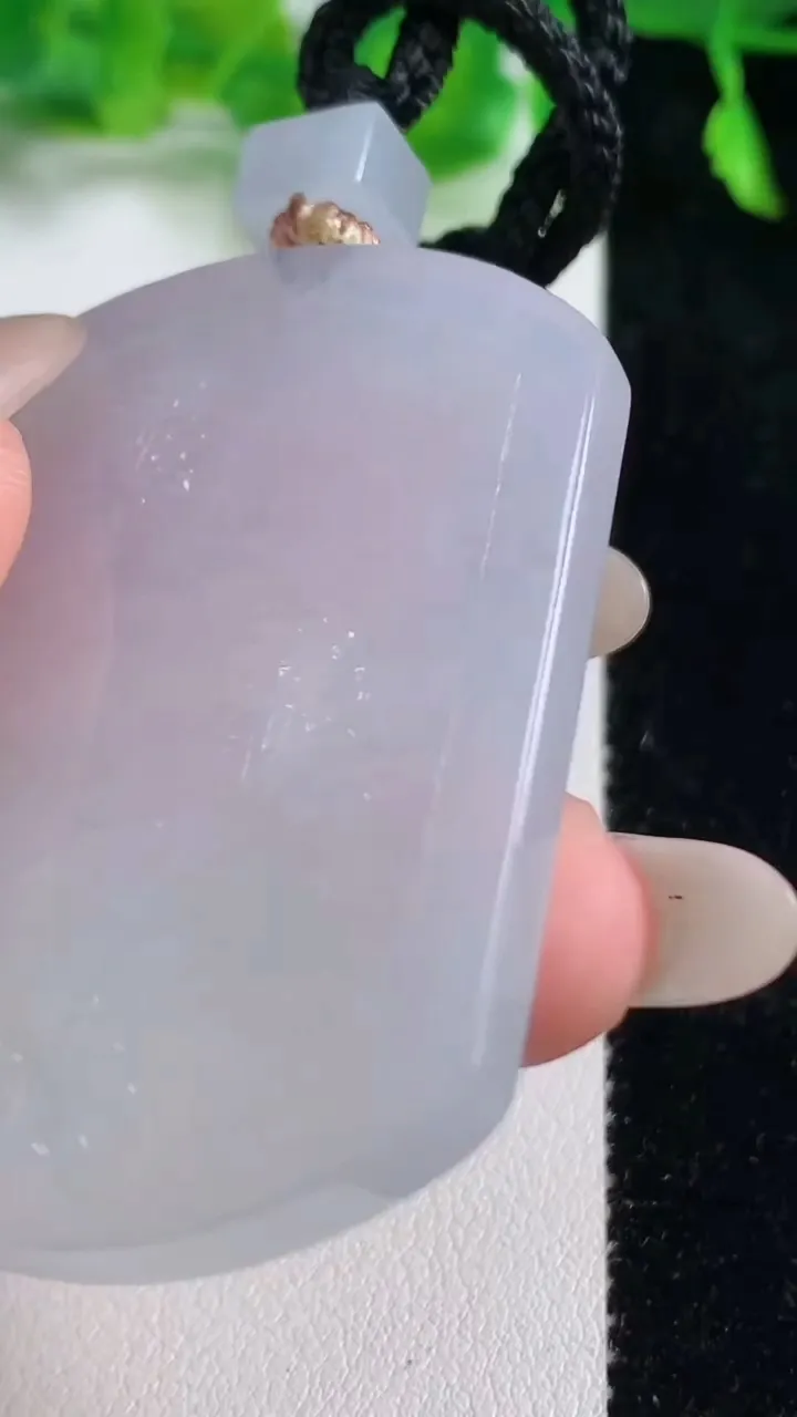 天然A货翡翠山水牌吊坠，尺寸53.3-40-5.8，重量:36.86g
10月14日