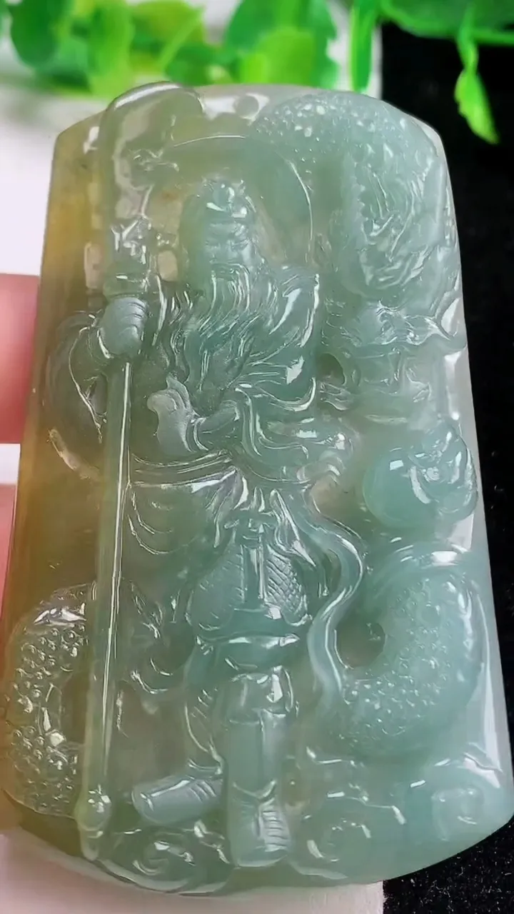 天然A货翡翠祥龙关公 关羽吊坠，尺寸72-43-6.4，重量:39.66g
10月14日