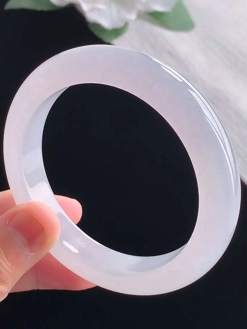 a货翡翠老坑冰种白月光正装正圈手镯55-56圈口  尺寸55.8×11×8.5mm 重量58.70g 1013