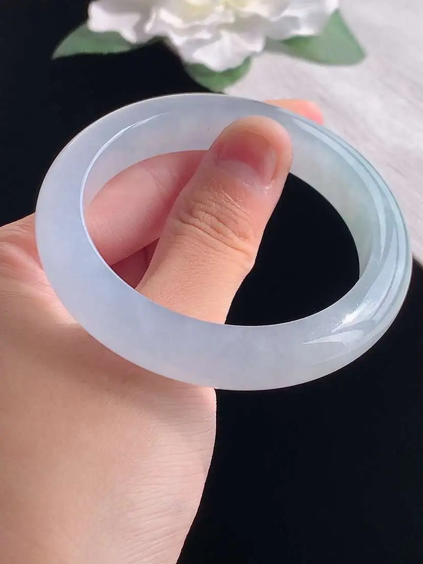 a货翡翠老坑冰种白月光正装正圈手镯53-54圈口  尺寸53.3×11.3×8.2mm 重量53.14g 1013