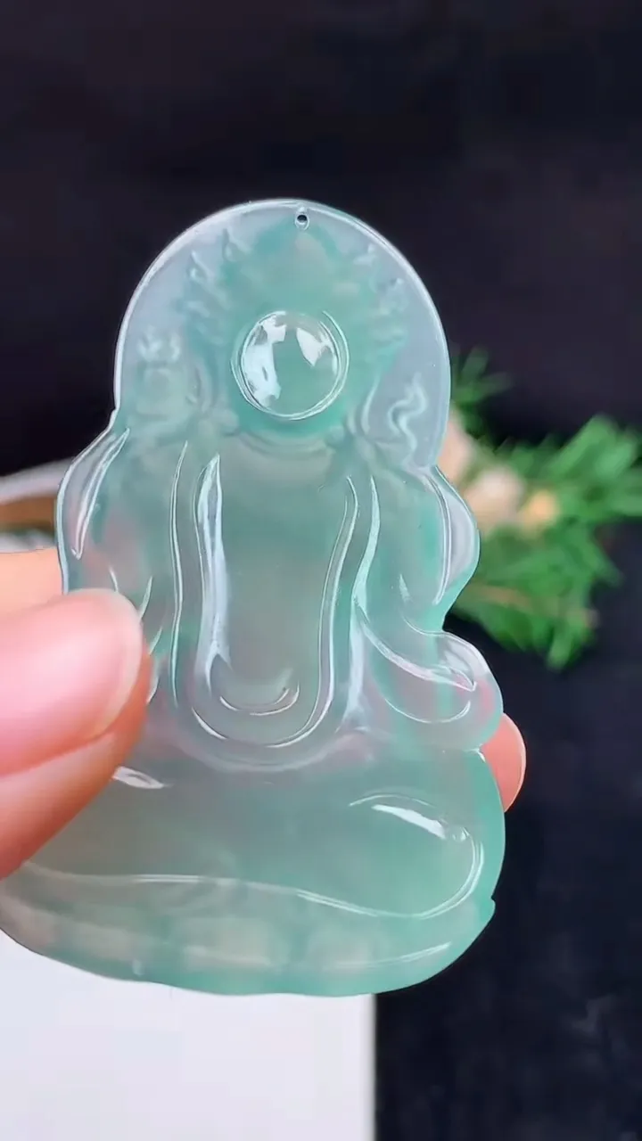 天然A货翡翠蓝水度母吊坠，尺寸59.7-36.4-4.9，重量:18.02g
10月14日