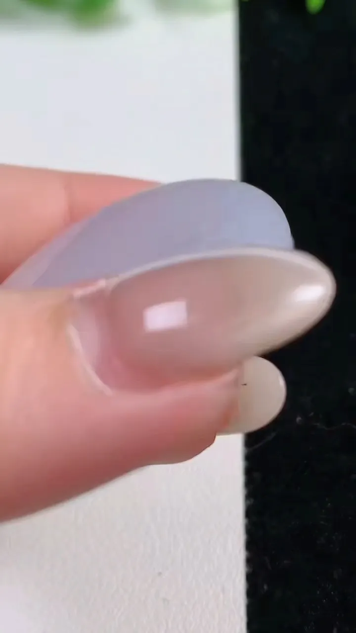 天然A货翡翠冰种紫罗兰平安扣吊坠，尺寸38-5.2，重量:17.88g
10月14日