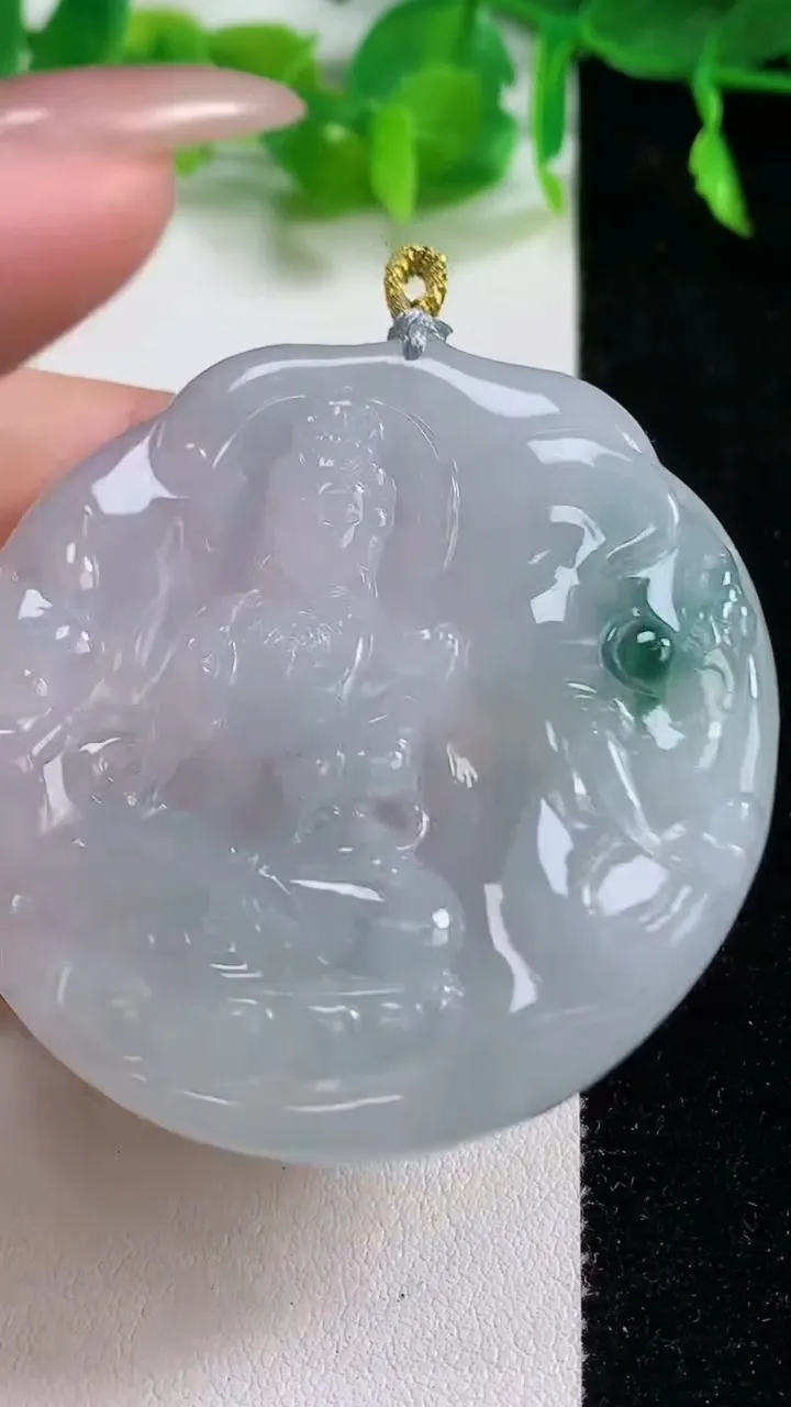 天然A货翡翠冰种飘花普贤菩萨吊坠，尺寸50.5-49.8-5.8，重量:29.71g
10月14日
