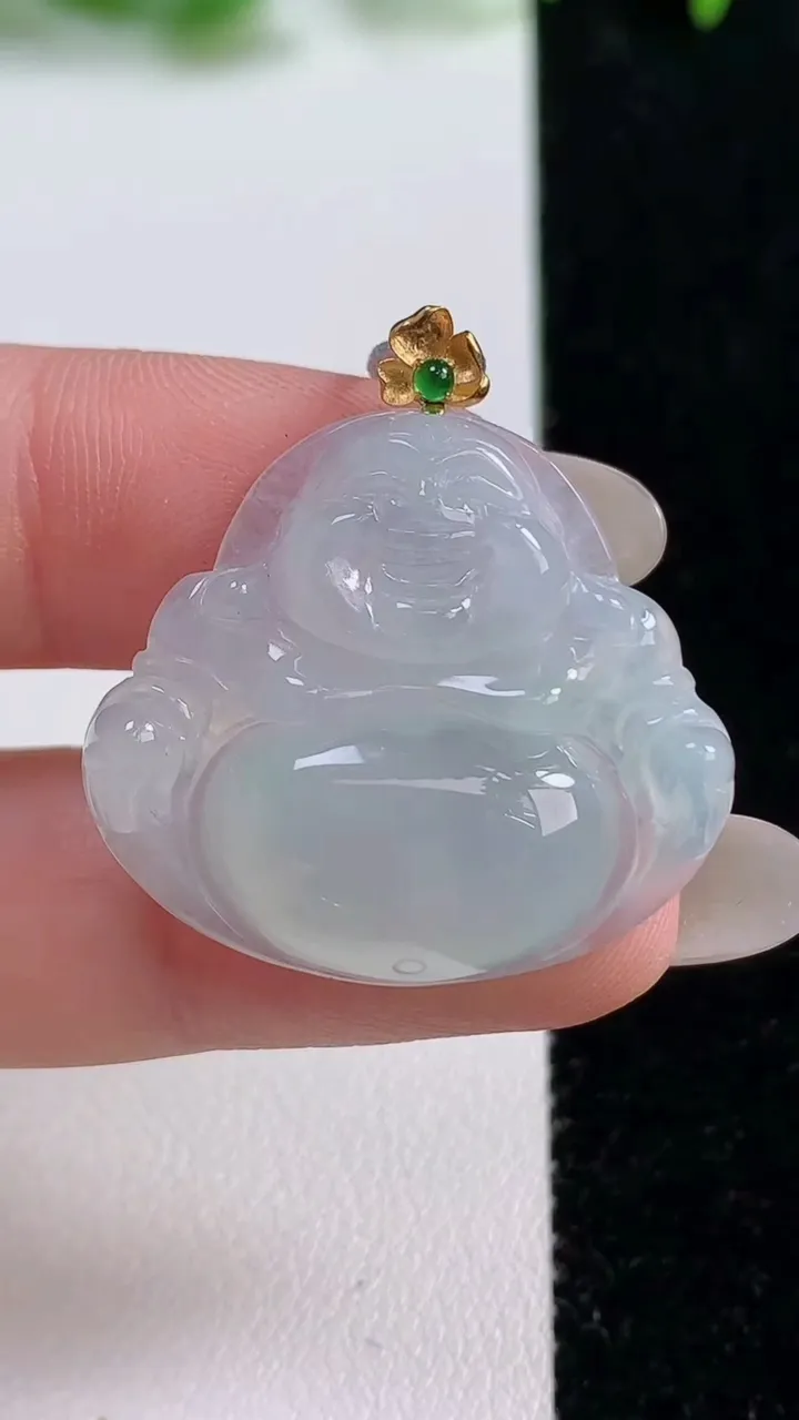 天然A货翡翠佛公吊坠，尺寸26.5-29.8-5.7，重量:6.33g
10月14日