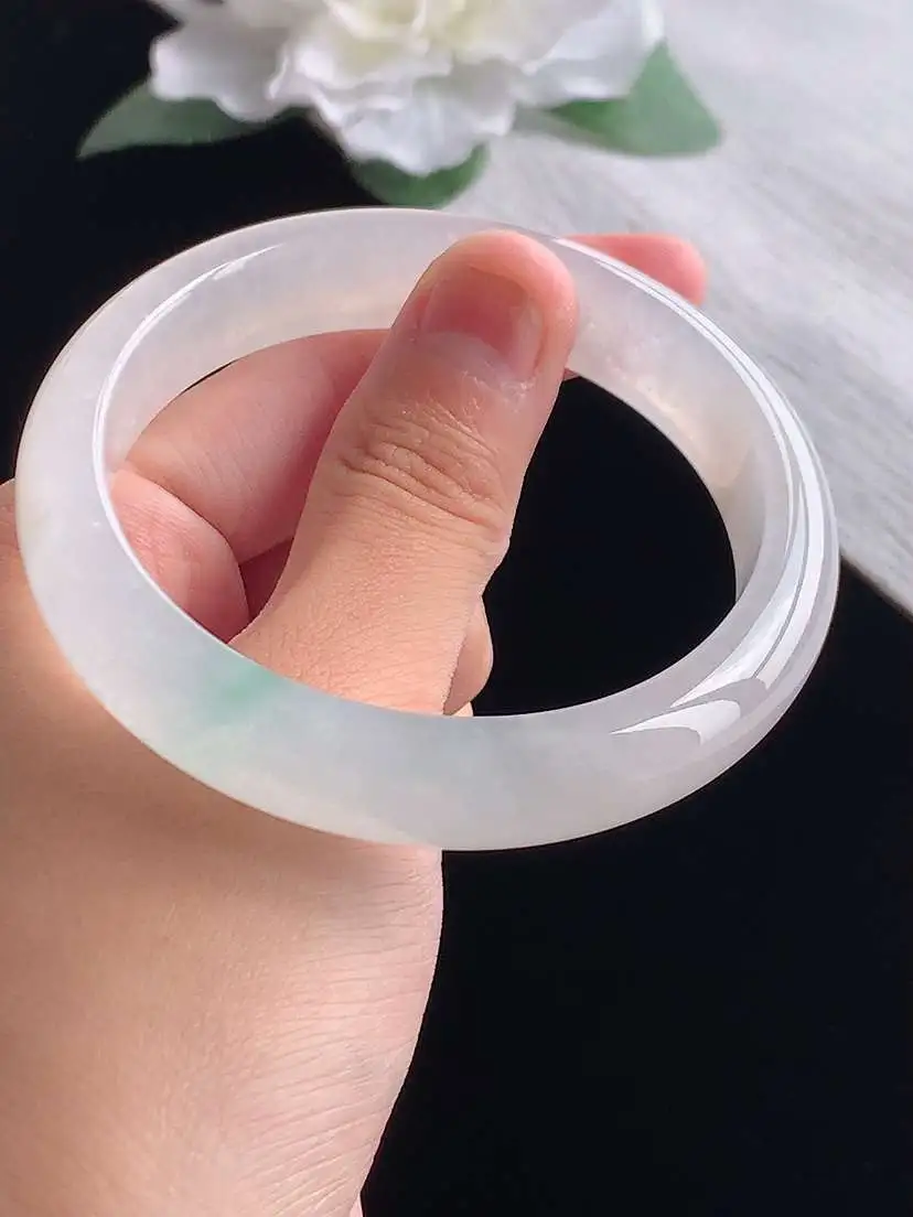 a货翡翠老坑冰种飘绿正装正圈手镯56-57圈口  尺寸56.8×12×7.6mm 重量52.82g 1013