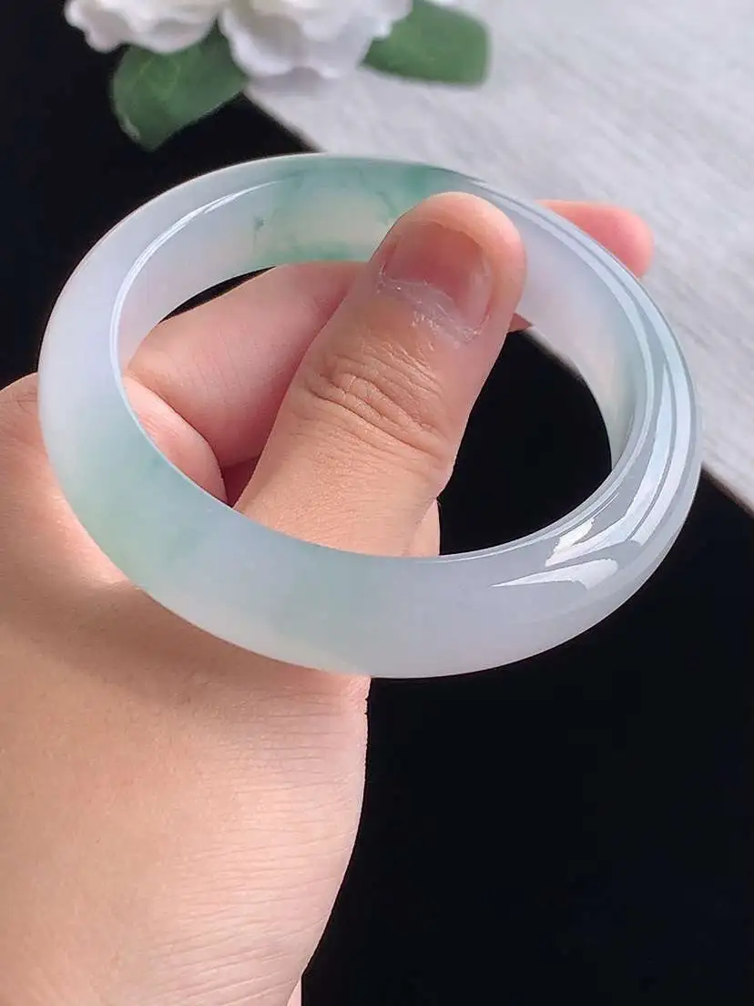 a货翡翠老坑冰种飘花正装正圈手镯51-52小圈口  尺寸51×12×7.5mm 重量48.83g 1014 A89