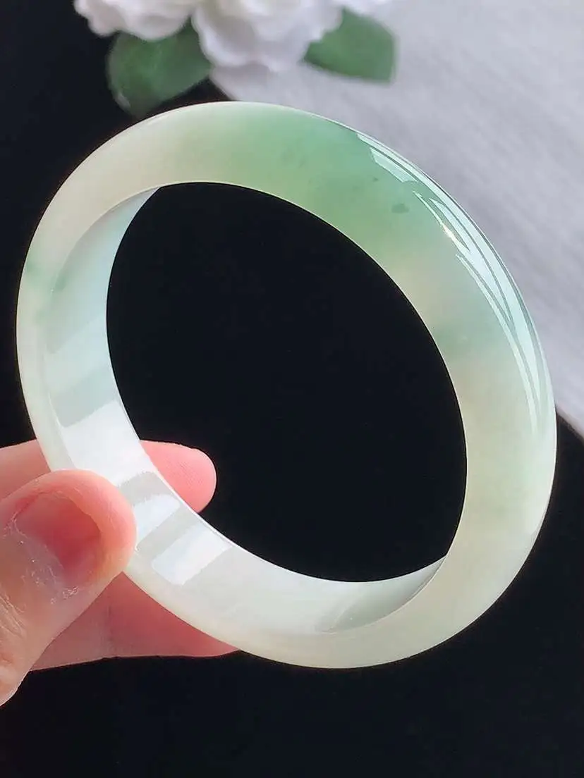 a货翡翠老坑冰种飘花正装正圈手镯57-58圈口 尺寸57×13.8×7.2mm 重量55.35g 1014