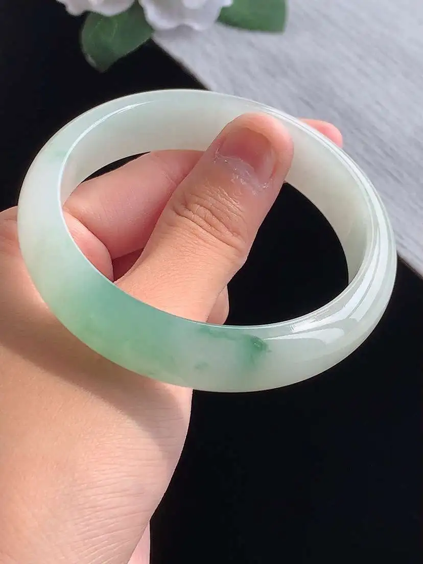 a货翡翠老坑冰种飘花正装正圈手镯57-58圈口 尺寸57×13.8×7.2mm 重量55.35g 1014