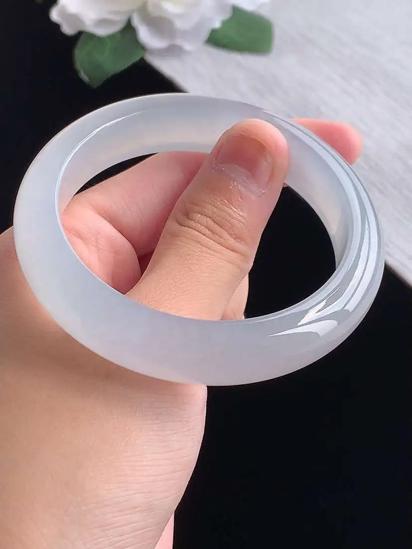 a货翡翠老坑冰种白月光正装正圈手镯54-55圈口  尺寸54.5×12.5×8mm 重量57.15g 1014