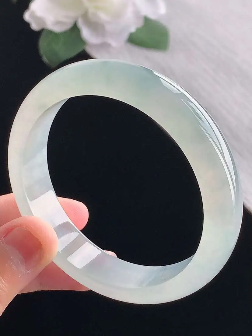 a货翡翠老坑冰种飘花正装正圈手镯54-55圈口  尺寸54.5×13×7mm 重量51.35g 10