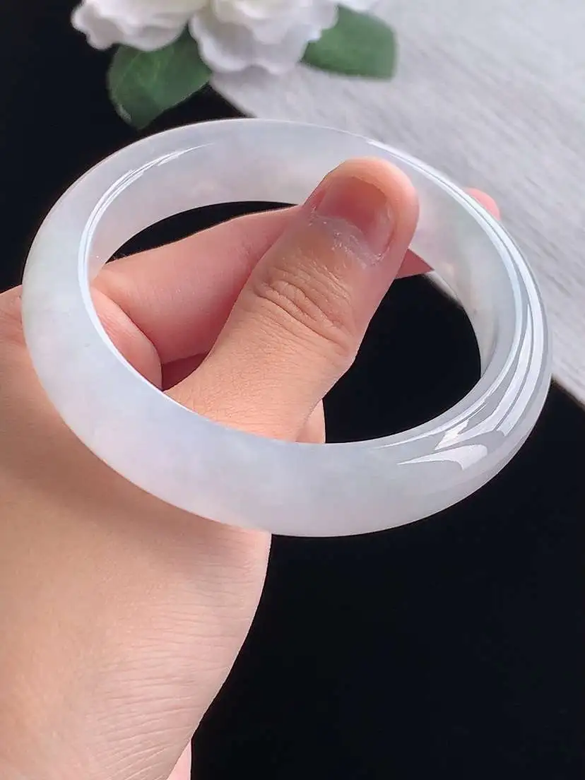 a货翡翠老坑冰种白月光正装正圈手镯56-57圈口  尺寸56×12.8×8.5mm 重量62.72g 1014
