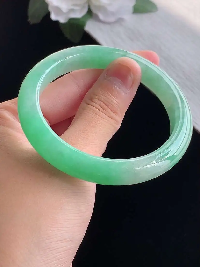 a货翡翠老坑冰种满绿正装正圈手镯54-55圈口  尺寸54.2×9×7.5mm 重量41.86g 1014