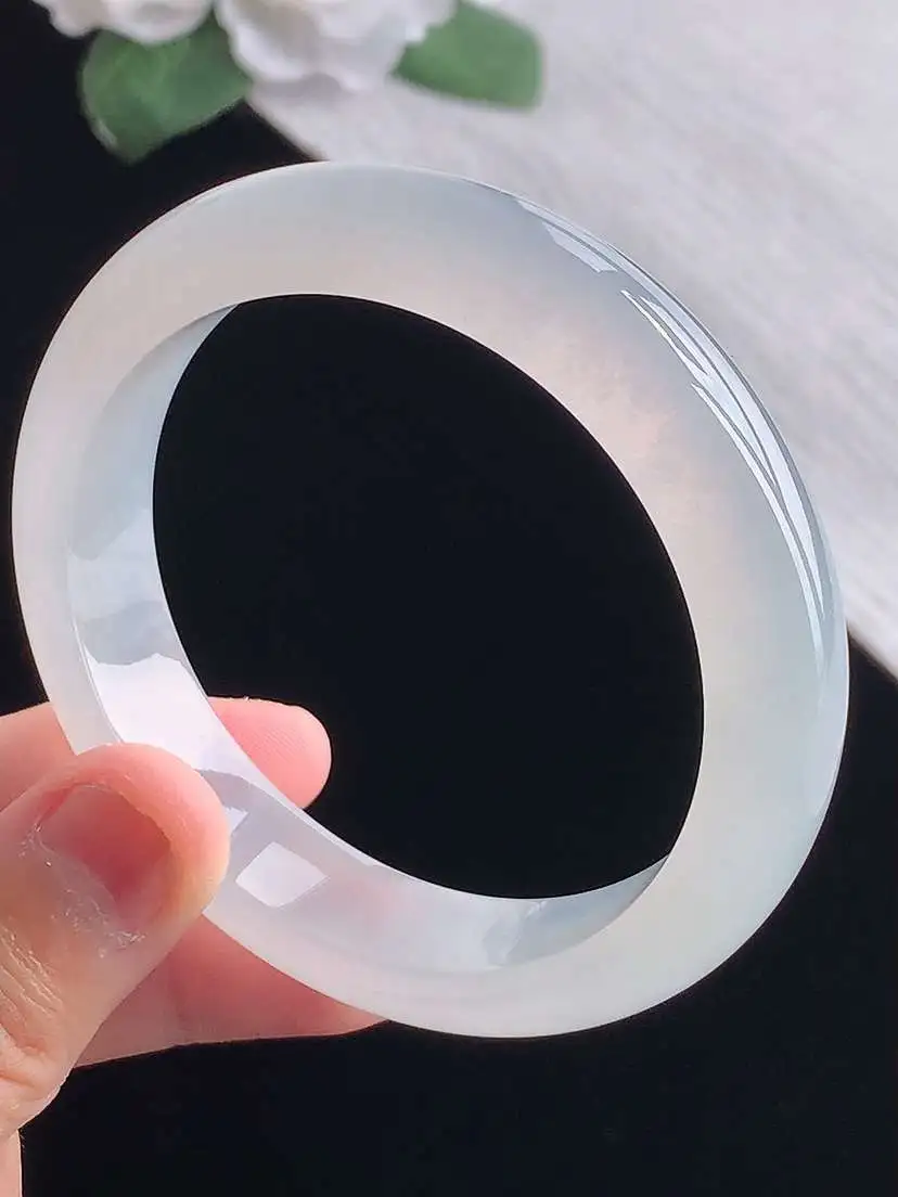 a货翡翠老坑冰种白月光正装正圈手镯54-55圈口  尺寸54.5×12.5×8mm 重量57.15g 1014