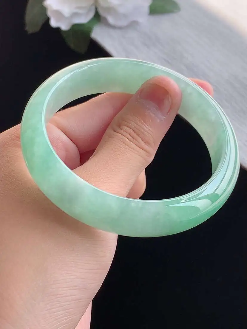 a货翡翠老坑冰种满绿正装正圈手镯57-58圈口  尺寸57.8×13.8×7.5mm 重量57.86g 1014