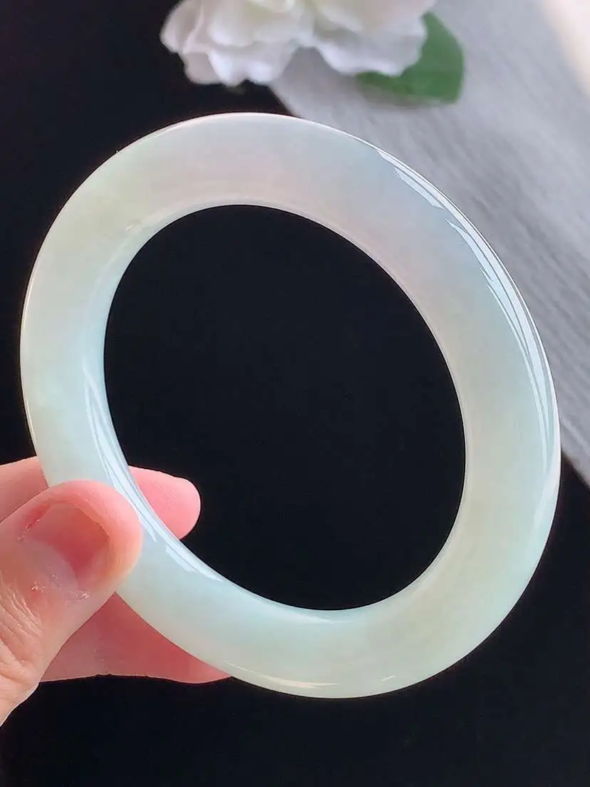 a货翡翠老坑冰种晴水圆条手镯55-56圈口  尺寸55.8×10.8mm 重量67.48g 1015