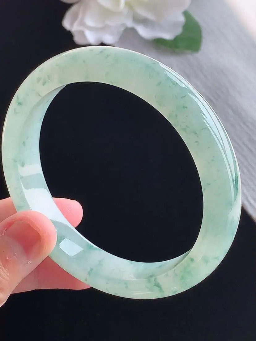 a货翡翠老坑冰种飘花正装正圈手镯59-60大圈口  尺寸59.7×12.3×8mm 重量59.95g 1015