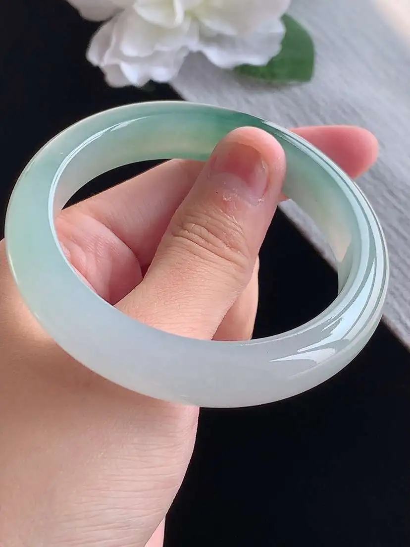a货翡翠老坑冰种晴水正装正圈手镯55-56圈口  尺寸55×12.6×8.8mm 重量62.18g 1015