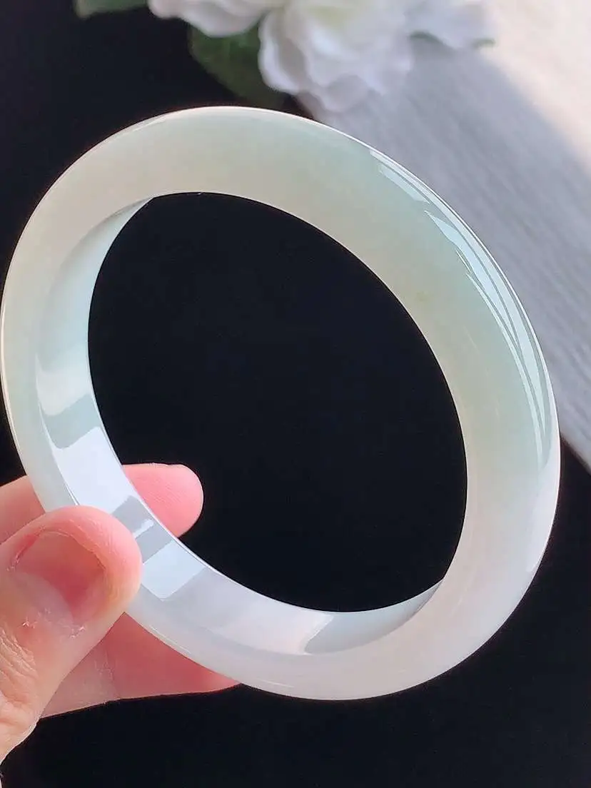 a货翡翠老坑冰种白月光正装正圈手镯57-58圈口  尺寸57.8×11.8×8mm 重量56.05g