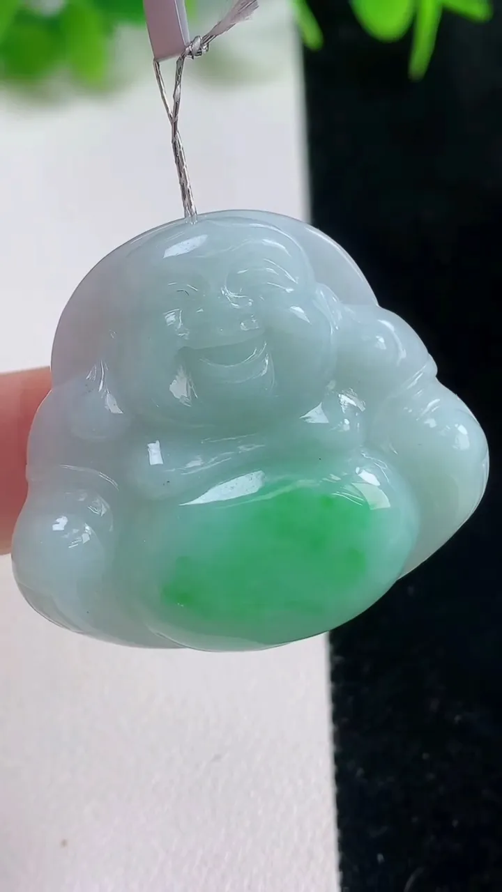 天然A货翡翠佛公吊坠，尺寸31-35.2-7.8，重量:13.26g
10月16日
