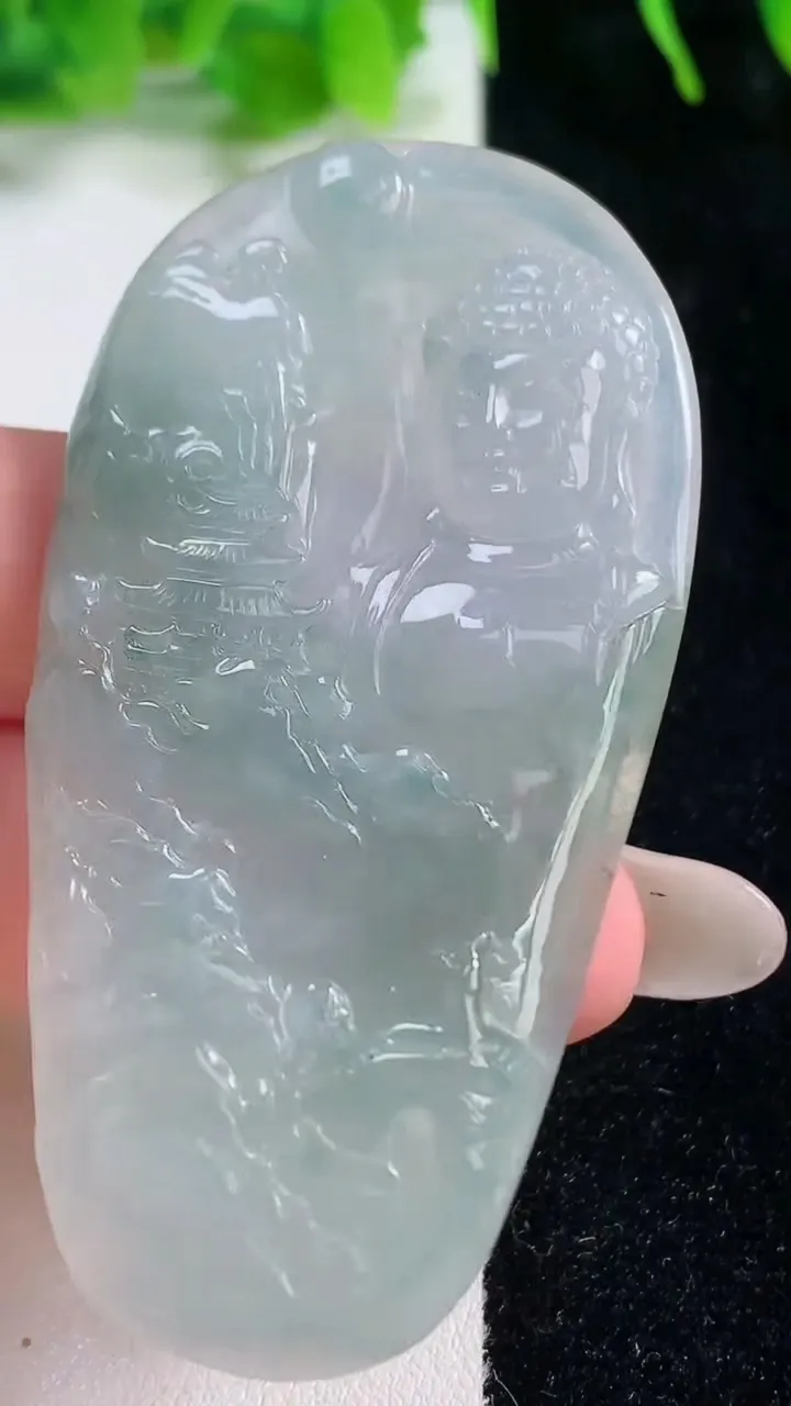 天然A货翡翠山水佛头吊坠，尺寸62.3-32.8-4.8，重:22.65g
10月16日