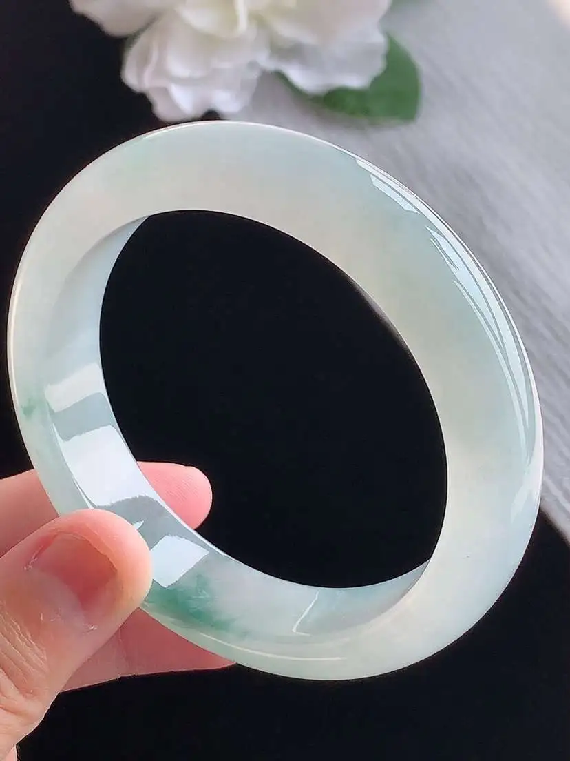 a货翡翠老坑冰种飘花正装正圈手镯56-57圈口  尺寸56.5×13.8×8.8mm 重量68.56g 1015