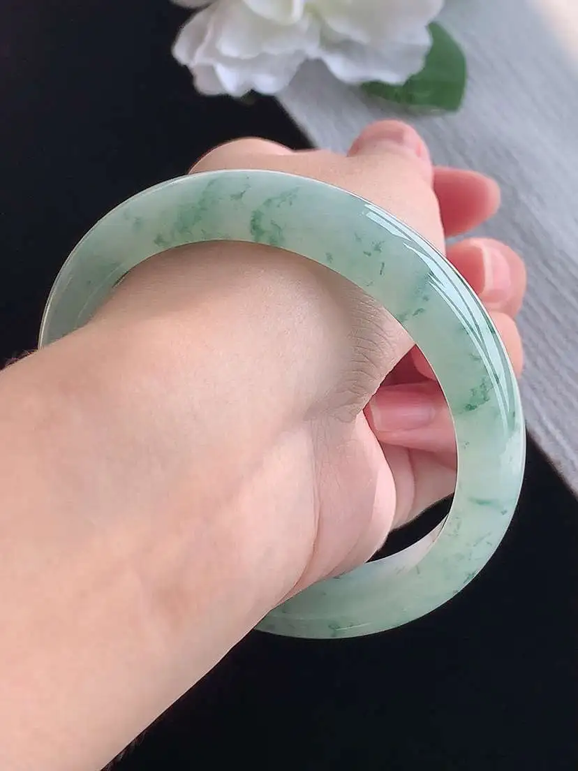 a货翡翠老坑冰种飘花正装正圈手镯59-60大圈口  尺寸59.7×12.3×8mm 重量59.95g 1015