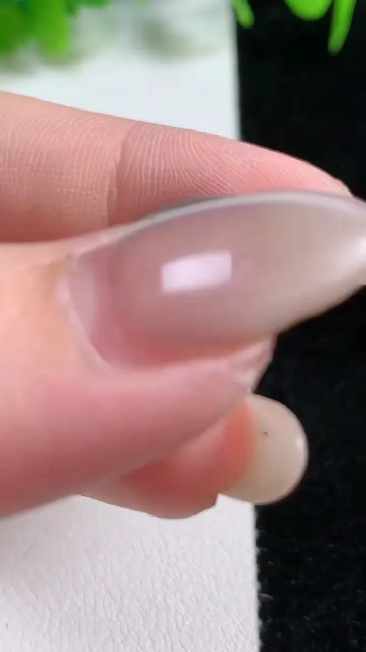 天然A货翡翠平安扣吊坠，尺寸22.7-5.3，重:5.46g
10月16日