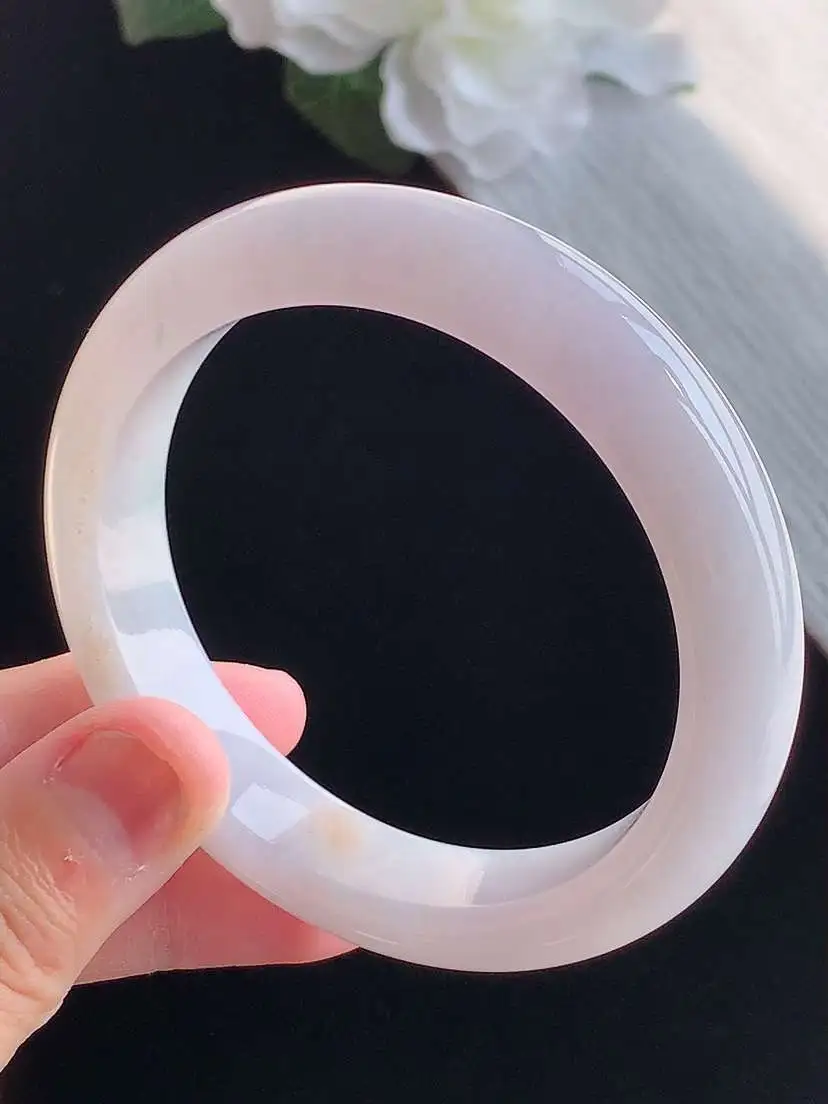 a货翡翠老坑冰种淡紫罗兰正装正圈手镯54-55圈口  尺寸54.3×11.8×8mm 重量54.82