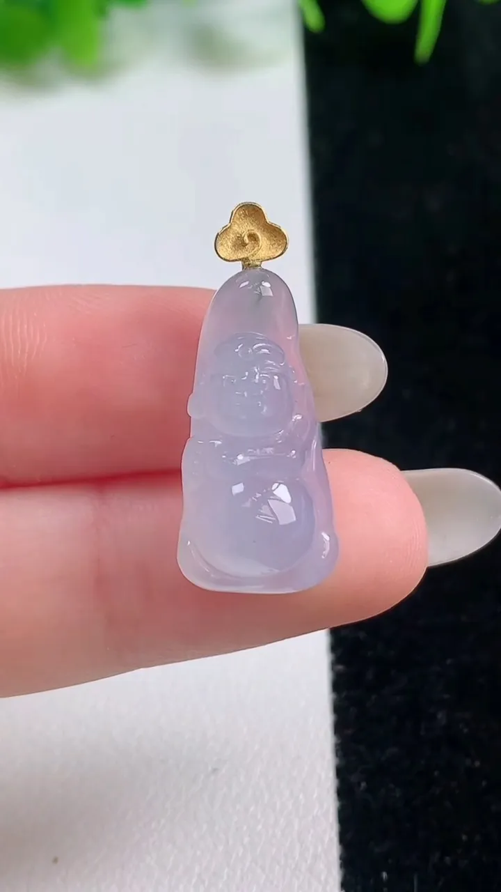 天然A货翡翠种紫罗兰弥勒佛公吊坠，尺寸22.7-10.8-7，重量:2.88g
10月16日