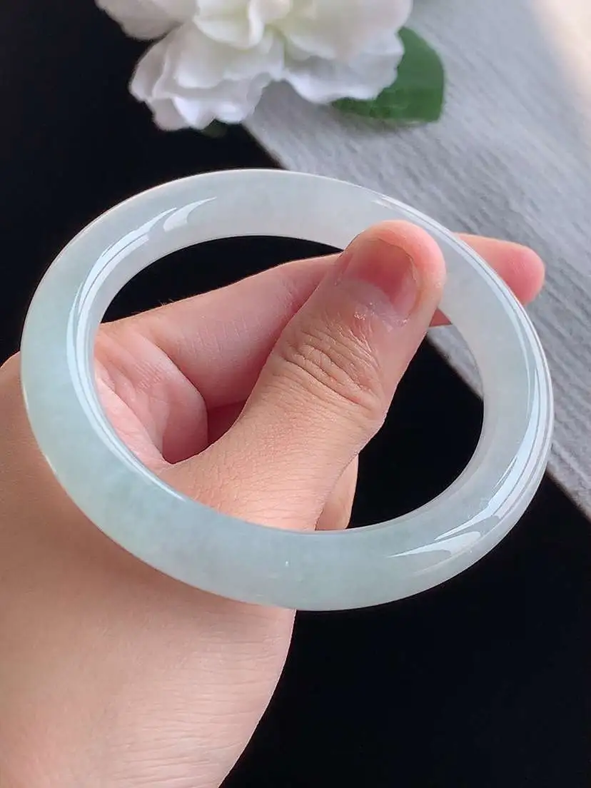a货翡翠老坑冰种晴水圆条手镯55-56圈口  尺寸55×9.5mm 重量51.35g 1015