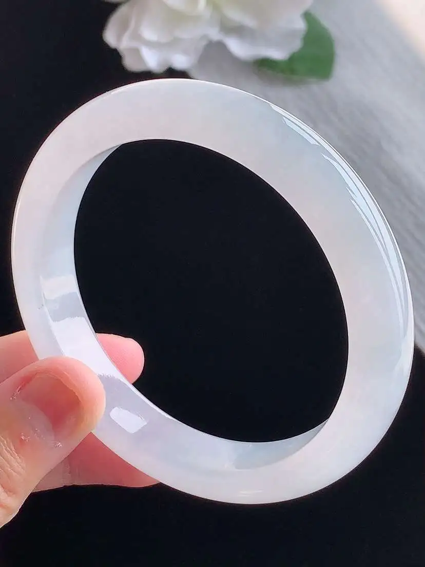 a货翡翠老坑冰种飘花正装正圈手镯58-59圈口  尺寸58×11.6×8.5mm 重量57.28g 1015