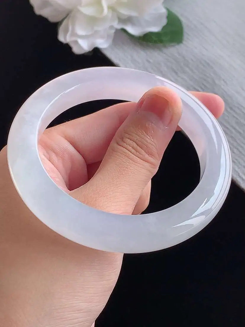 a货翡翠老坑冰种白月光厚装正装正圈手镯56-57圈口  尺寸56.8×10.4×9.5mm 重量62