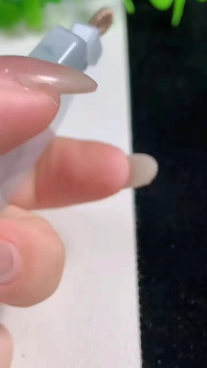 天然A货翡翠冰种飘花无事牌吊坠，尺寸53.-39.8-5.8，重量:33.34g
10月16日
